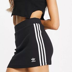adidas Originals adicolor three stripe ribbed mini skirt in black S/M